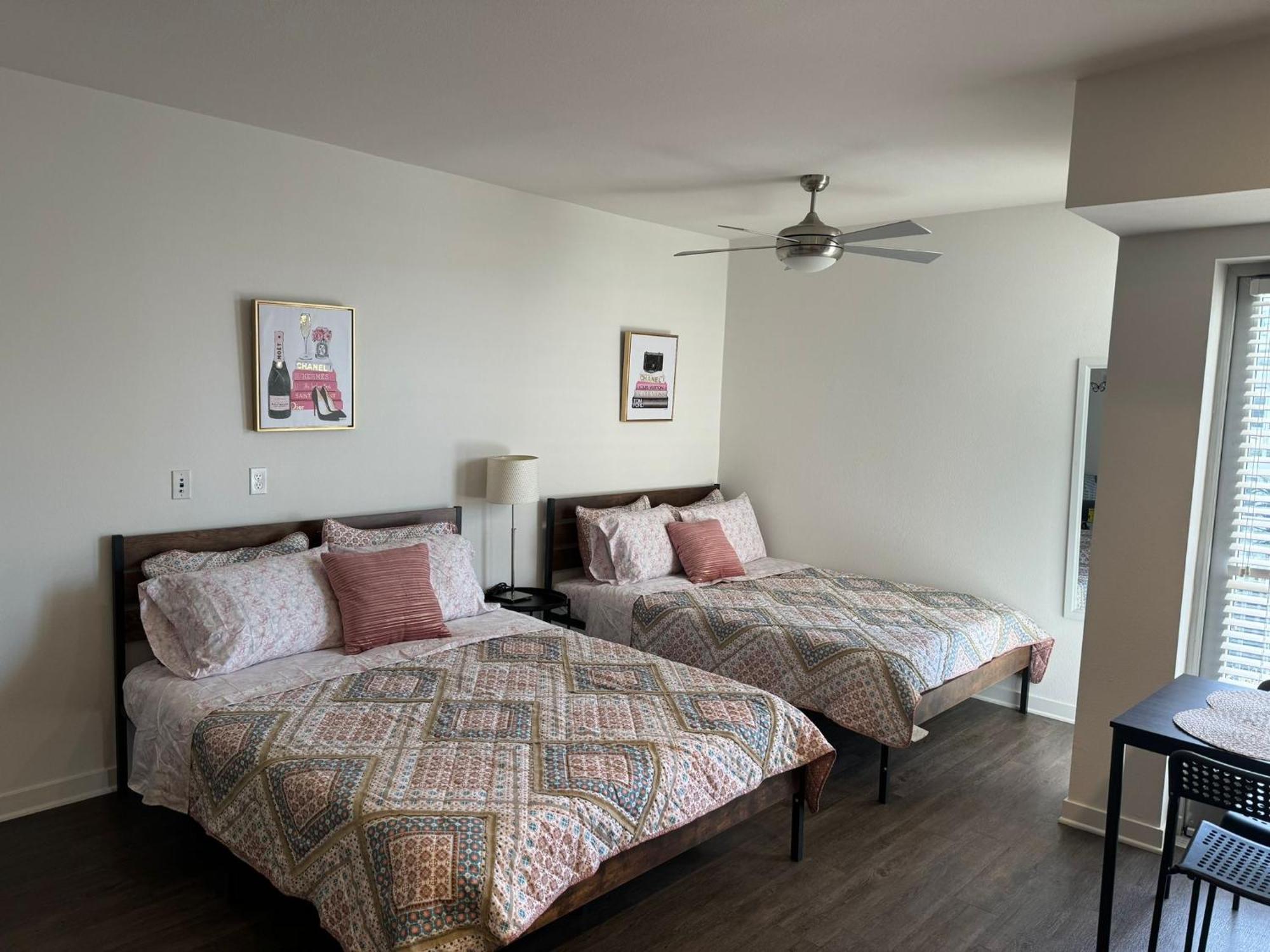 Appartamento Incredible Hollywood Loft Free Parking Los Angeles